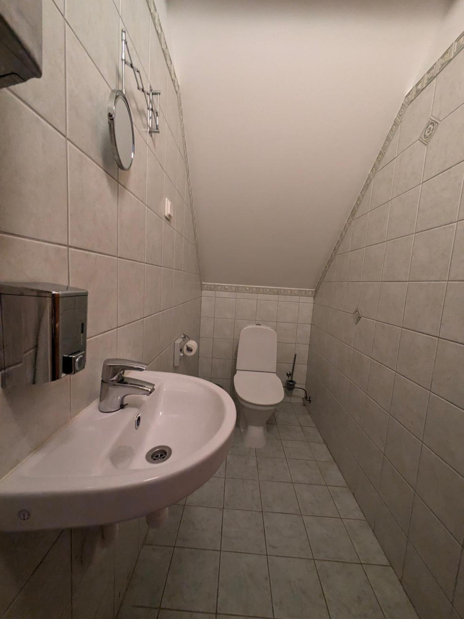 Palmse Manor Guesthouse Room photo
